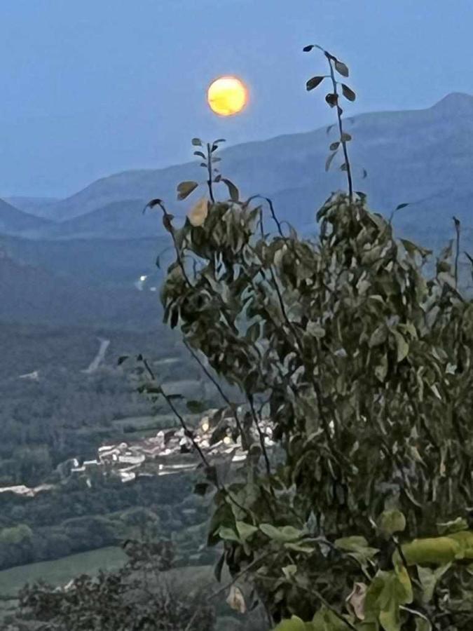 Casa Rural Lucia Es Una Casa Rural Amplia Con Pat Cabezas Bajas ภายนอก รูปภาพ